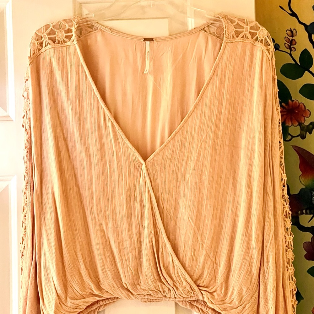 πΊπHPππΊ NWOT Free People Runaway Crochet Top - Picture 10 of 16